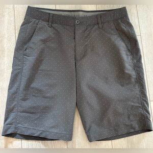 ⛳️ Under Armour Men’s Gray & White Golf Shorts - 34” 🏌️‍♂️
